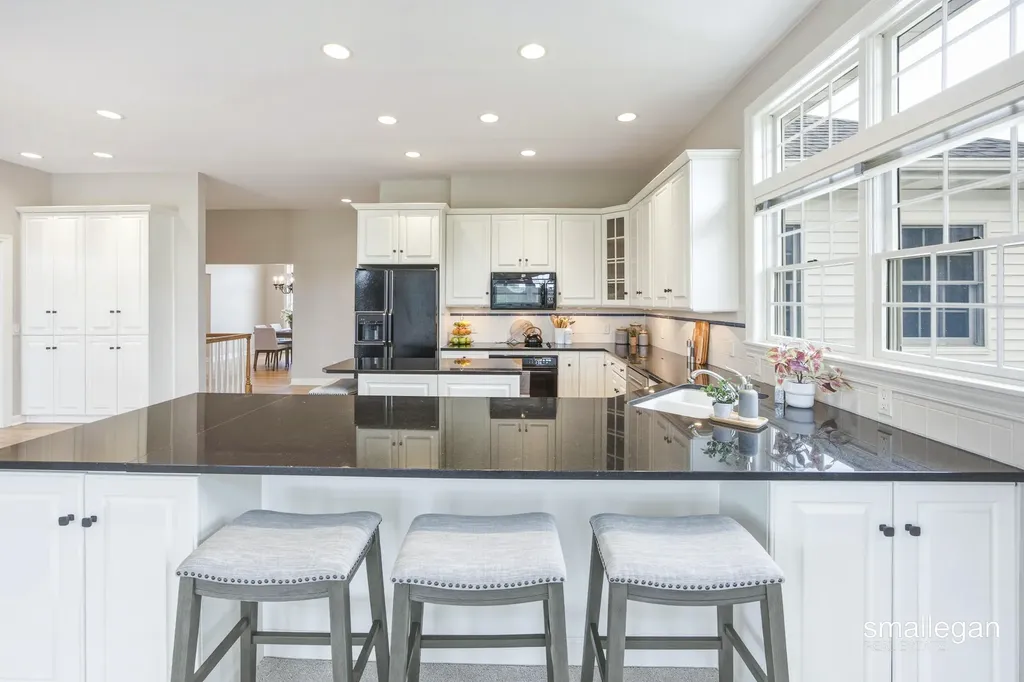 6197 Summerhill Drive Georgetown Charter Township MI 49426