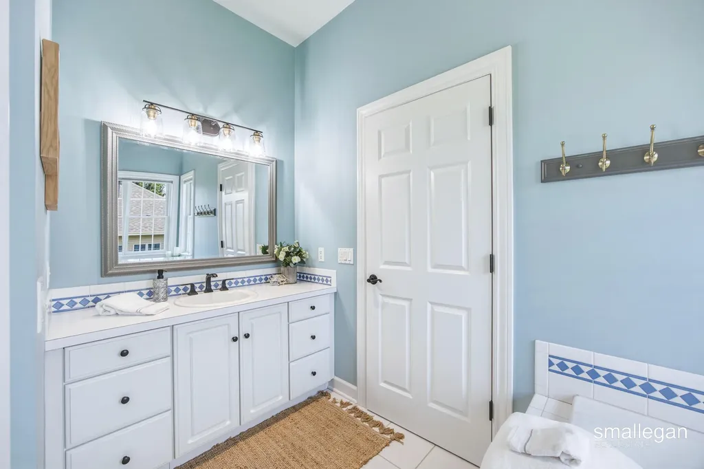 6197 Summerhill Drive Georgetown Charter Township MI 49426