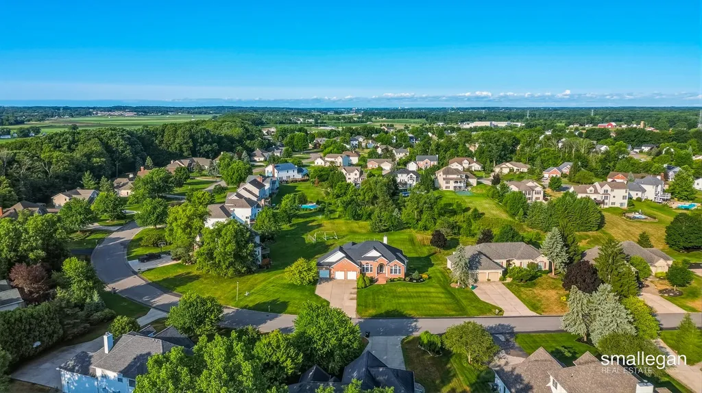 6197 Summerhill Drive Georgetown Charter Township MI 49426