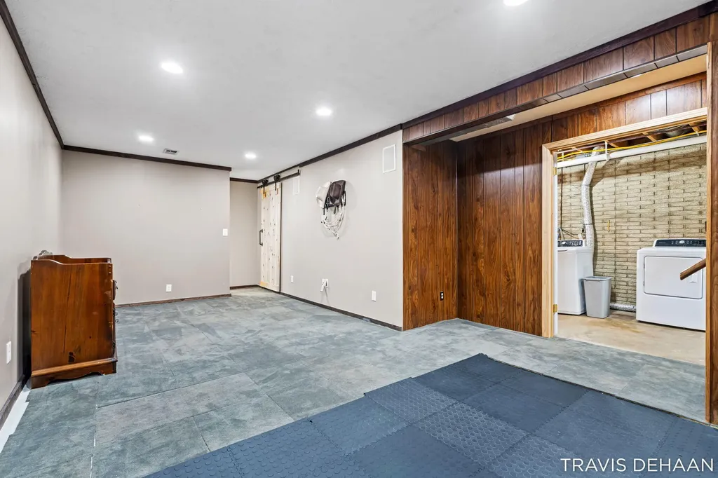6898 Maynard Road Portland Township MI 48875