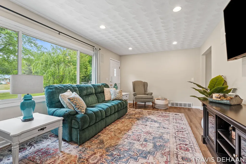 6898 Maynard Road Portland Township MI 48875