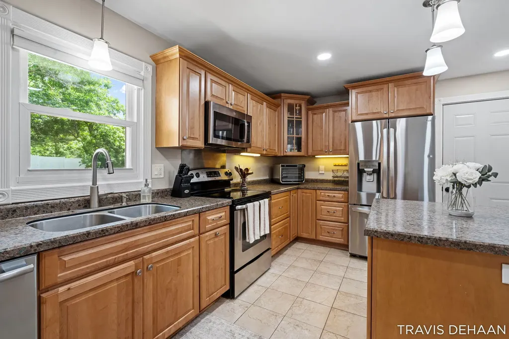 6898 Maynard Road Portland Township MI 48875