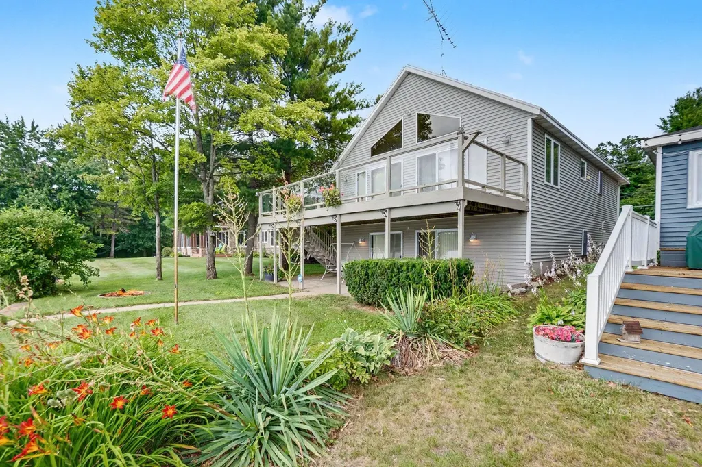 966 E 88th Brooks Township MI 49337