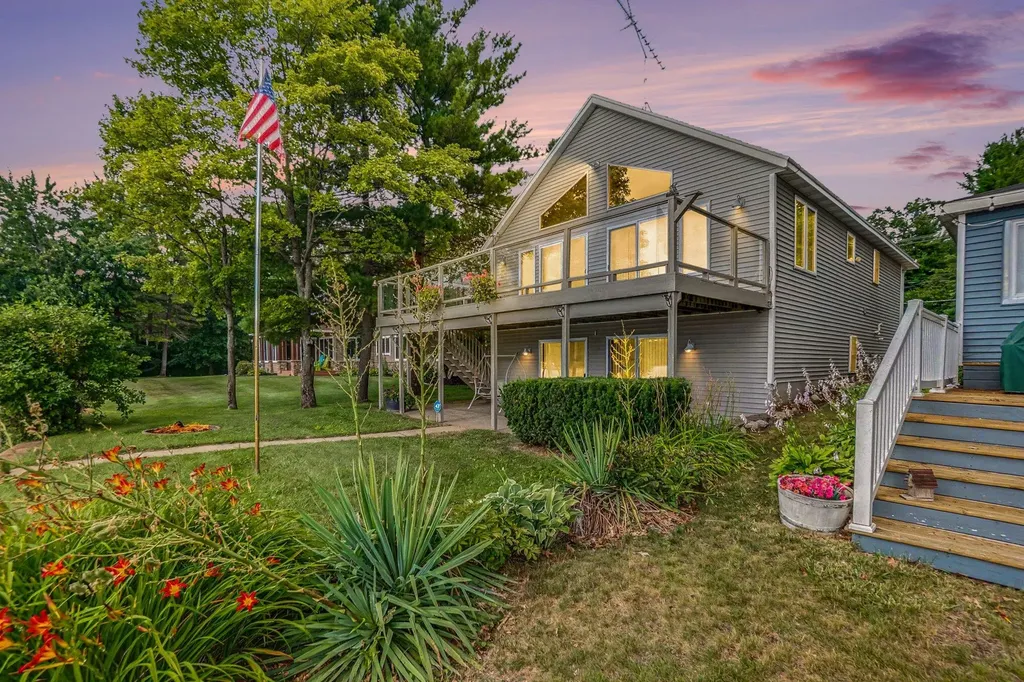 966 E 88th Brooks Township MI 49337