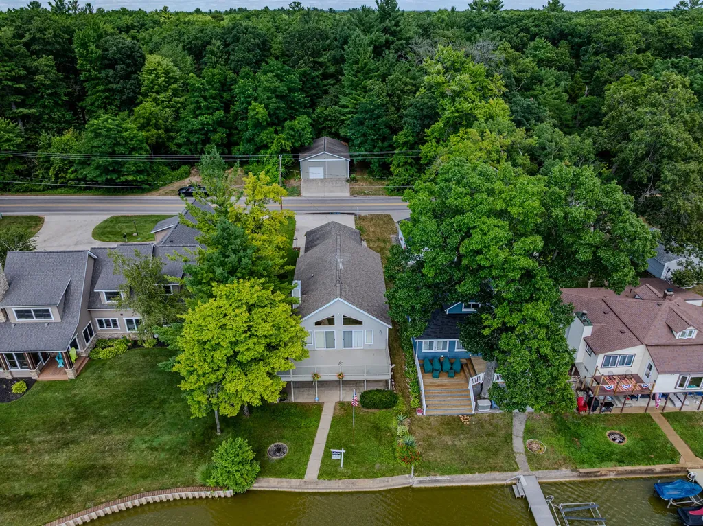 966 E 88th Brooks Township MI 49337