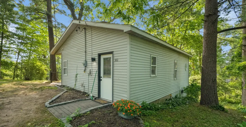 382 W Pine Drive Greenville City MI 48838