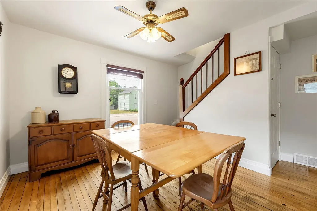 716 Pleasant Street Belding City MI 48809