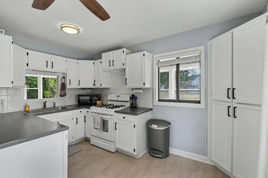 7645 Hazel Drive Georgetown Charter Township MI 49428