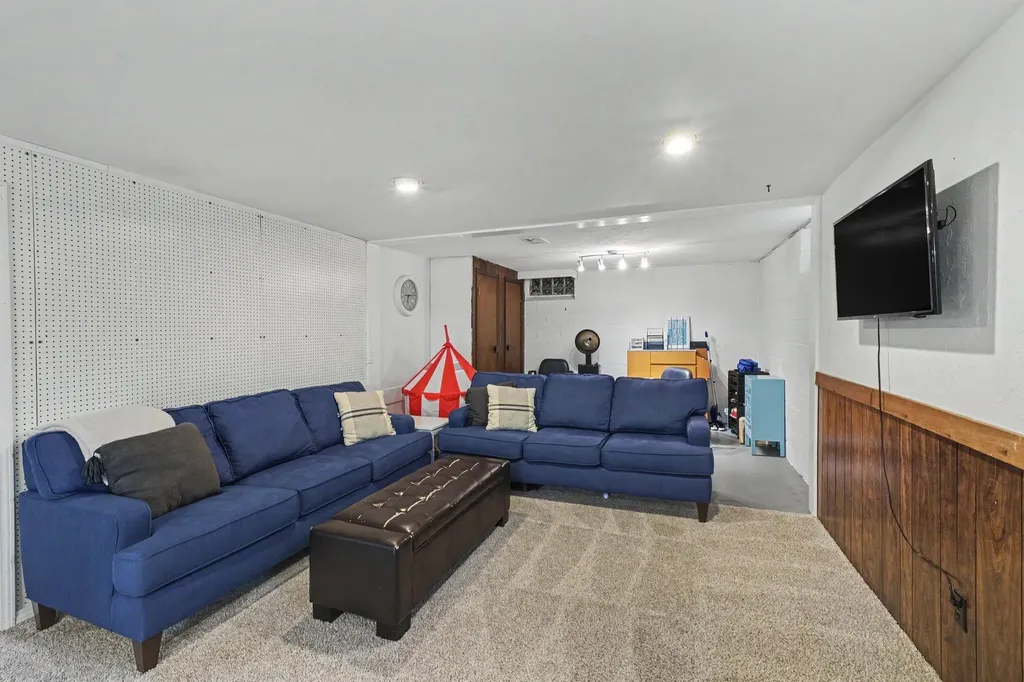 7645 Hazel Drive Georgetown Charter Township MI 49428