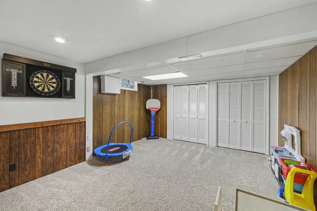 7645 Hazel Drive Georgetown Charter Township MI 49428