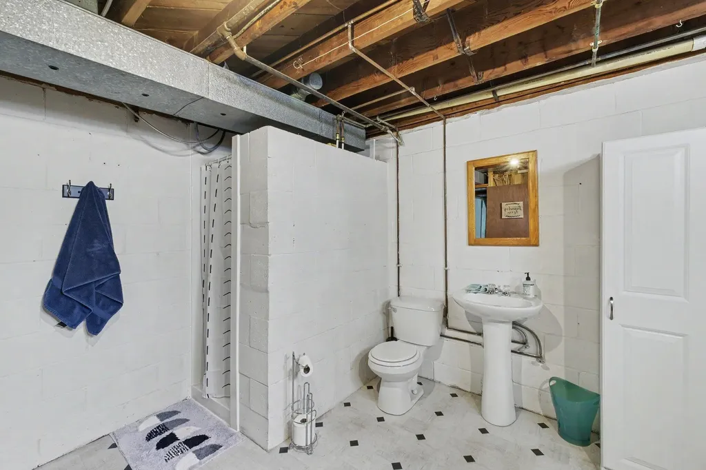 7645 Hazel Drive Georgetown Charter Township MI 49428