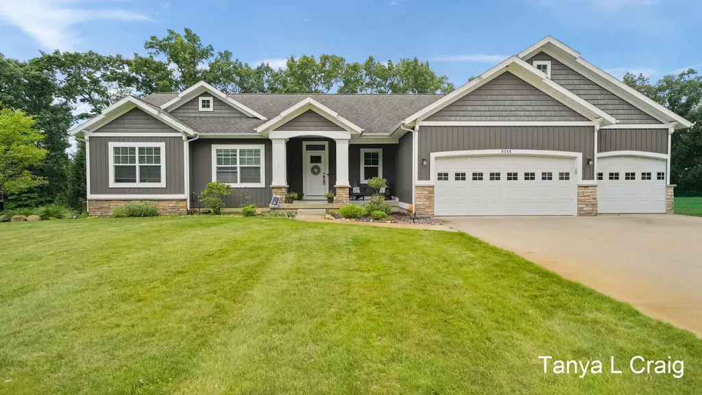 9266 Trafalgar Drive SE Caledonia Township MI 49302