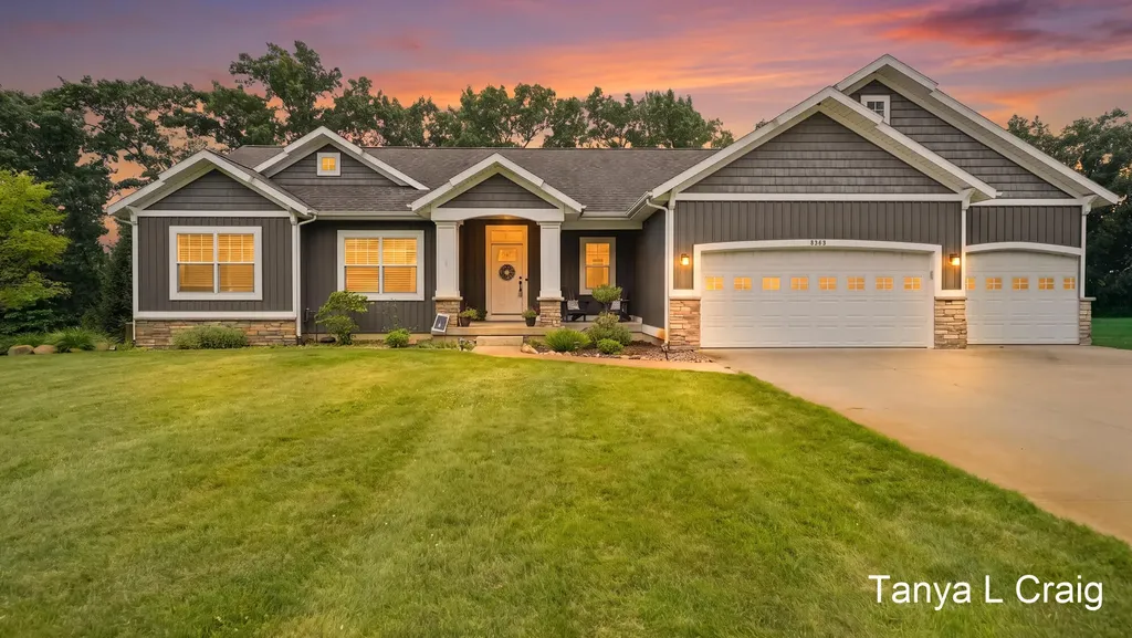 9266 Trafalgar Drive SE Caledonia Township MI 49302