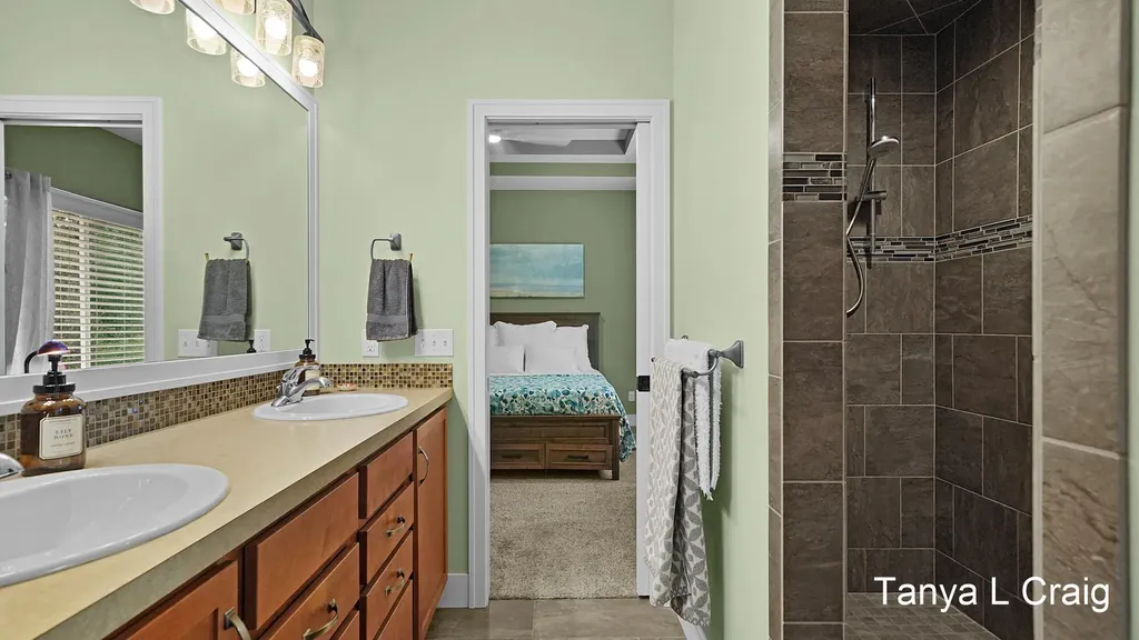 9266 Trafalgar Drive SE Caledonia Township MI 49302