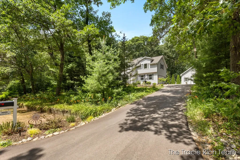 4669 Wood Valley Court NE Algoma Township MI 49341