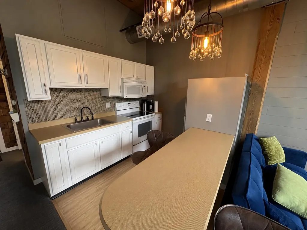 940 Monroe Avenue NW Grand Rapids City MI 49503