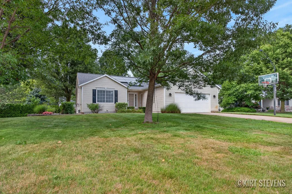 5911 Frostline Drive Allendale Charter Township MI 49401