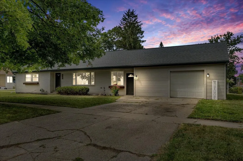 309 W South Street Hastings City MI 49058