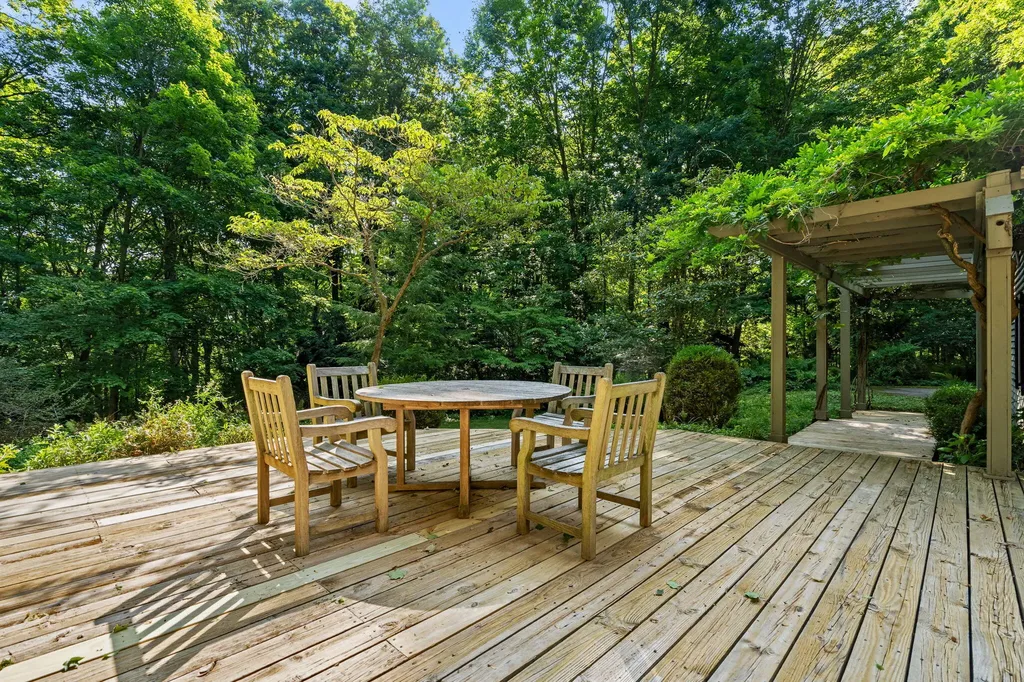 10265 River Shore Drive Caledonia Township MI 49316