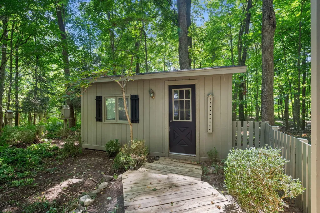 10265 River Shore Drive Caledonia Township MI 49316
