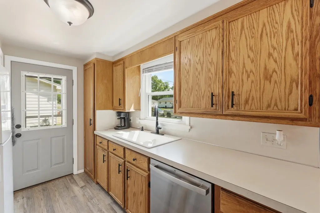 4149 Heron Avenue SW Wyoming City MI 49509