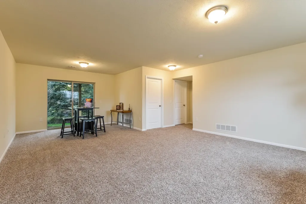 860 Crooks Street Belding City MI 48809