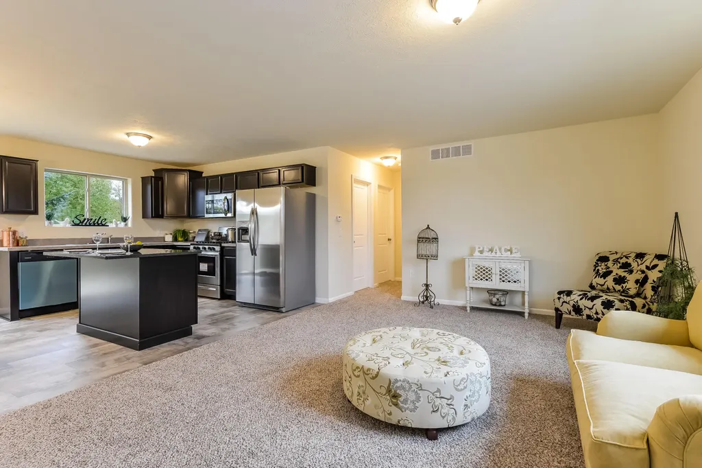 860 Crooks Street Belding City MI 48809