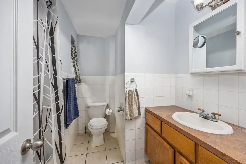 852 Leonard Street NE Grand Rapids City MI 49503
