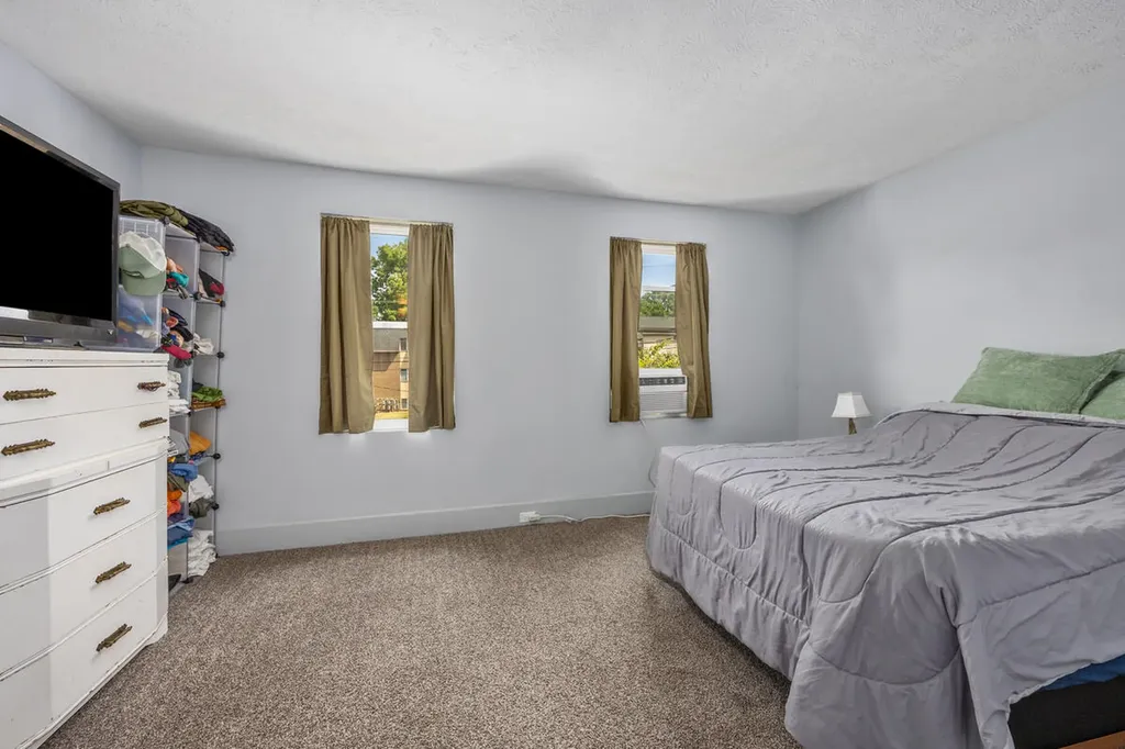 852 Leonard Street NE Grand Rapids City MI 49503