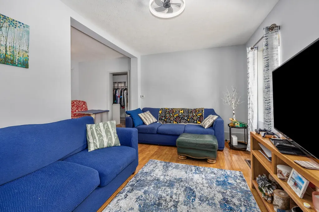 852 Leonard Street NE Grand Rapids City MI 49503