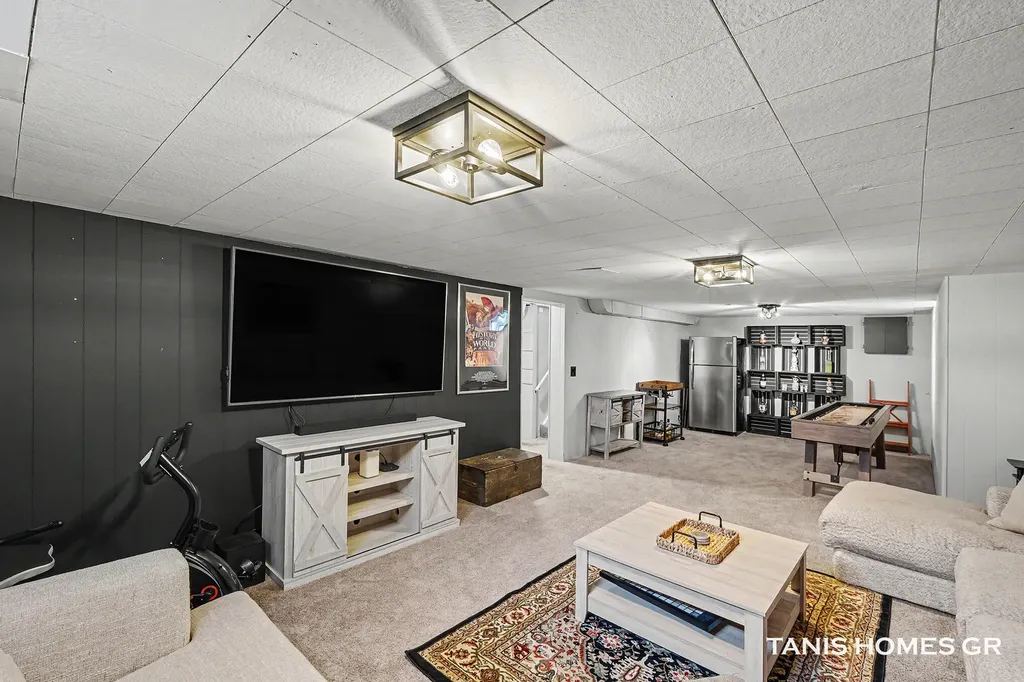3512 Boone Avenue SW Wyoming City MI 49519