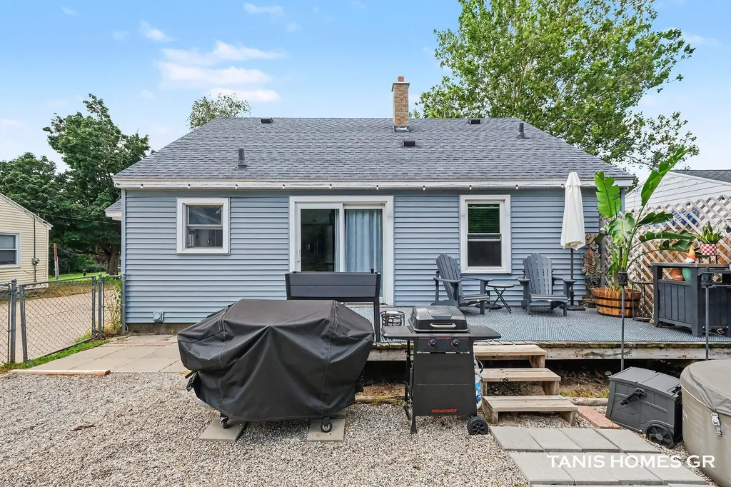 3512 Boone Avenue SW Wyoming City MI 49519