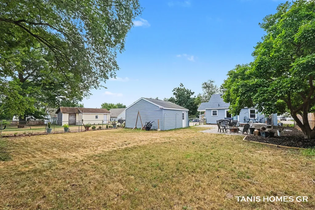 3512 Boone Avenue SW Wyoming City MI 49519