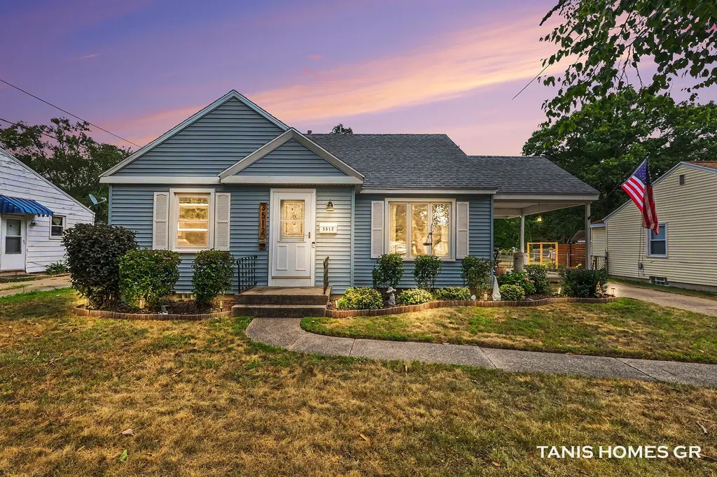 3512 Boone Avenue SW Wyoming City MI 49519