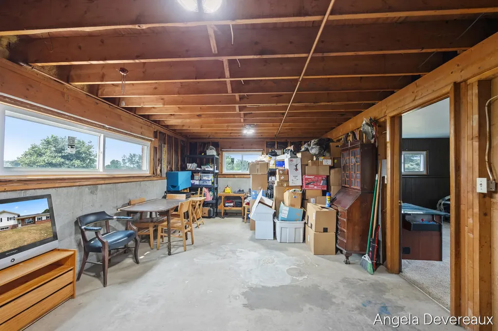 2637 17 Mile Road Tyrone Township MI 49330