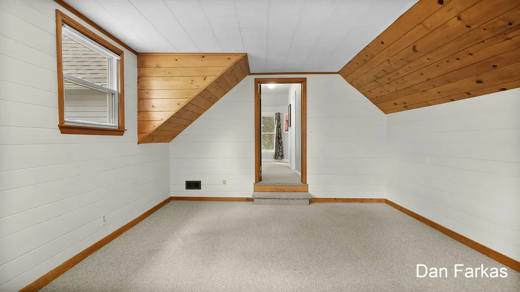 2531 Miller Avenue NW Walker City MI 49544