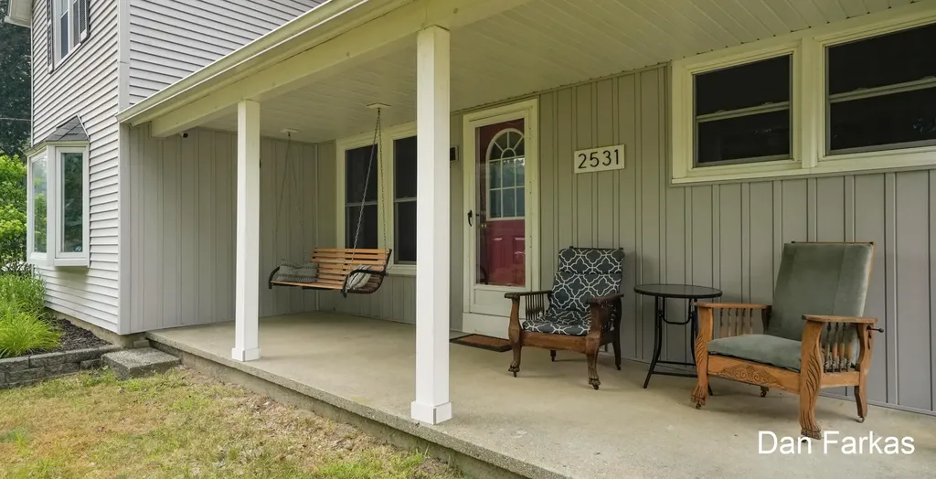 2531 Miller Avenue NW Walker City MI 49544