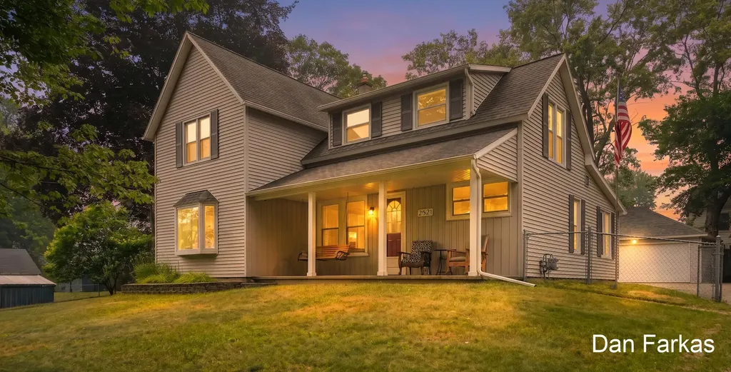 2531 Miller Avenue NW Walker City MI 49544