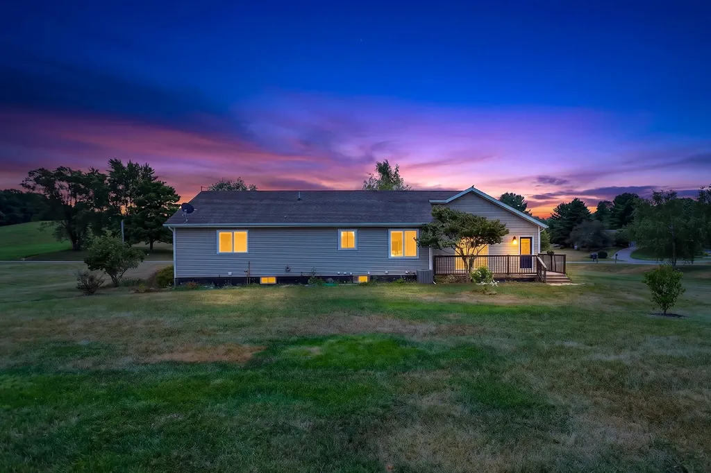 6935 Brow-myer Drive NE Courtland Township MI 49341