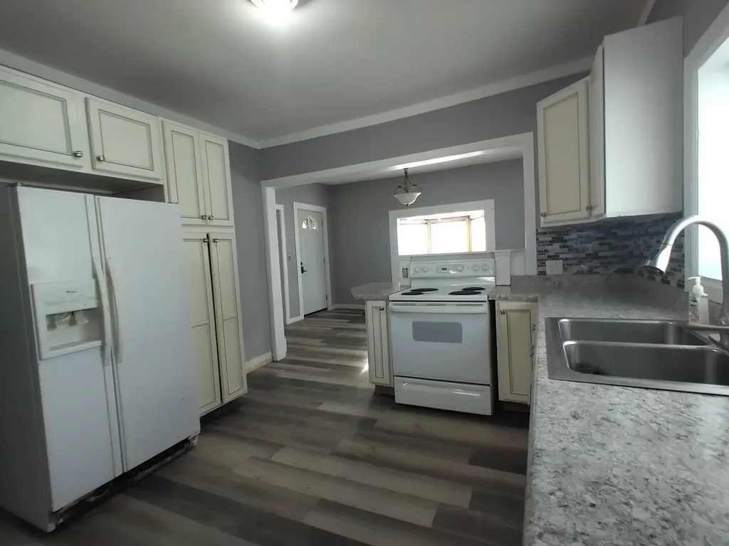 303 Rathburn Unknown City MI 49329