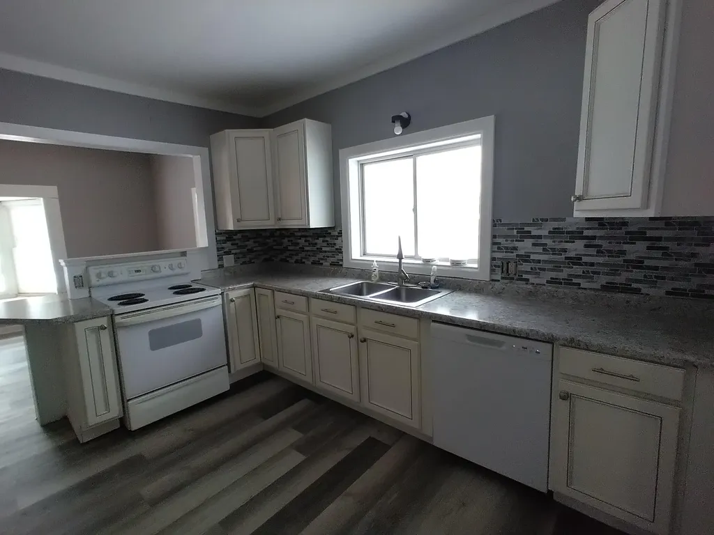 303 Rathburn Unknown City MI 49329