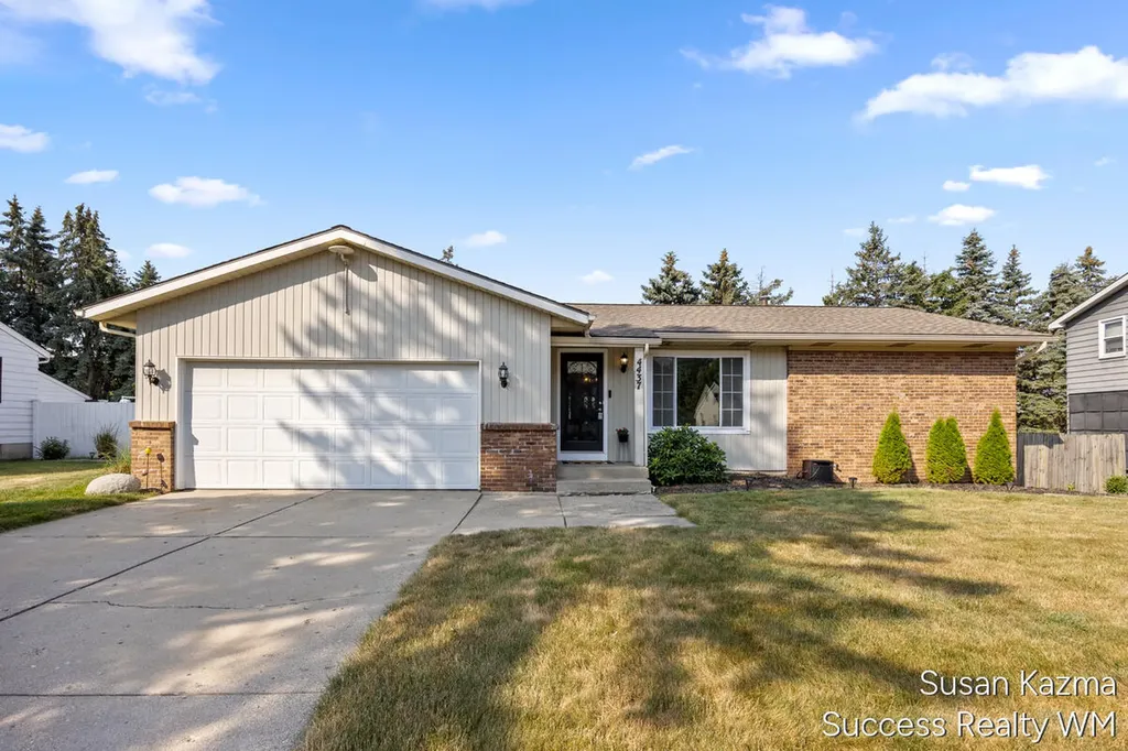 4437 Forest Park Drive SW Wyoming City MI 49519