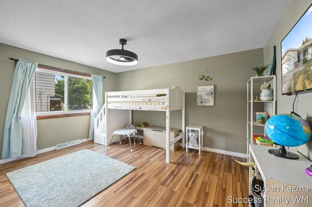 4437 Forest Park Drive SW Wyoming City MI 49519
