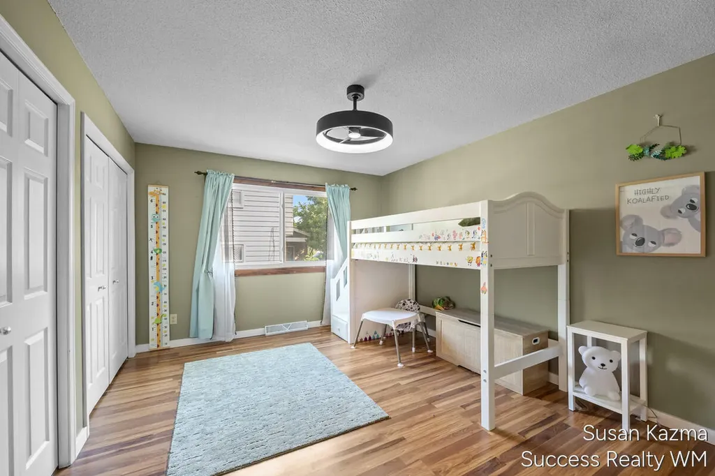 4437 Forest Park Drive SW Wyoming City MI 49519