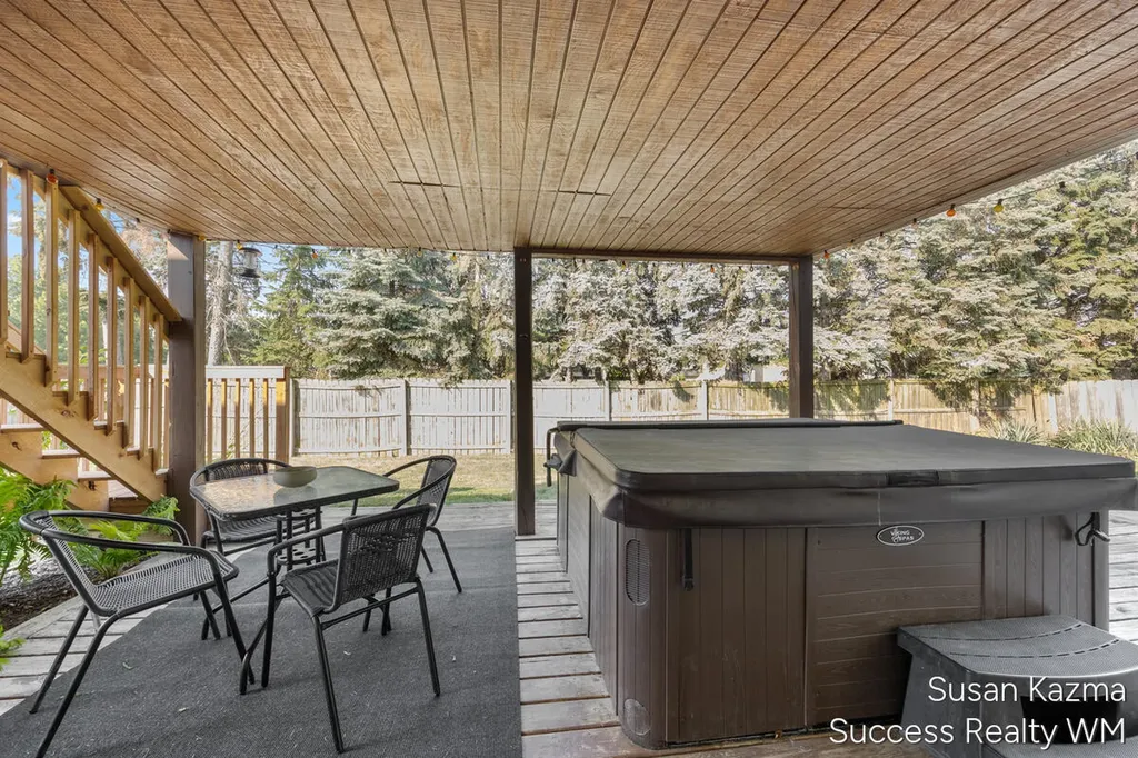 4437 Forest Park Drive SW Wyoming City MI 49519