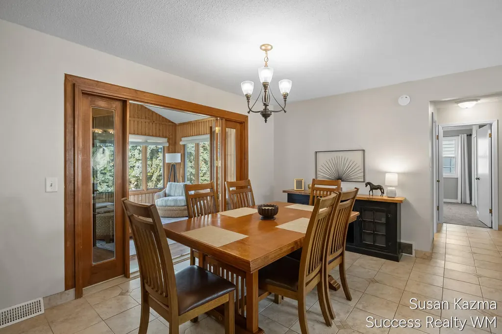 4437 Forest Park Drive SW Wyoming City MI 49519