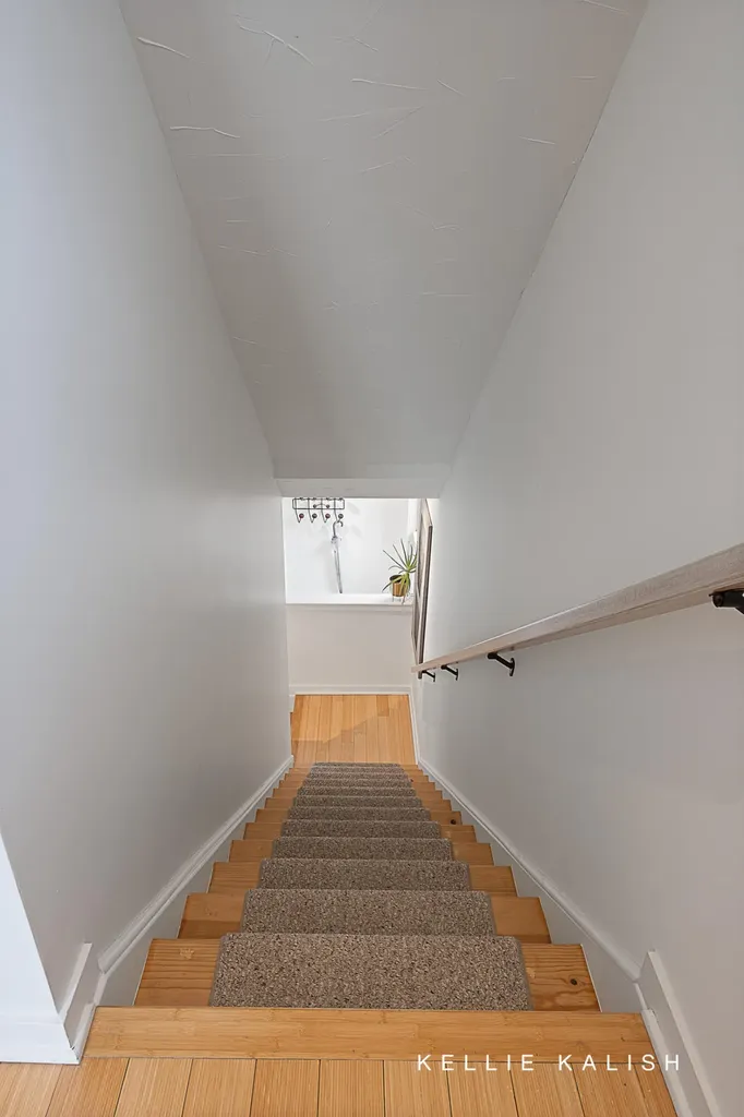 814 Livingston Avenue NE Grand Rapids City MI 49503