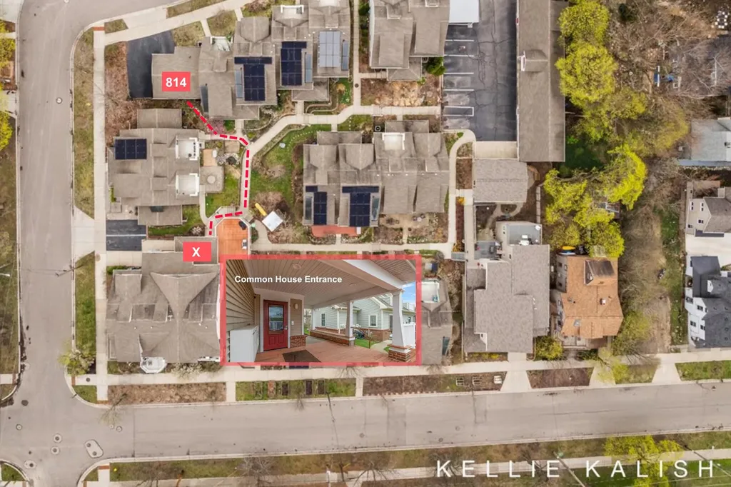 814 Livingston Avenue NE Grand Rapids City MI 49503