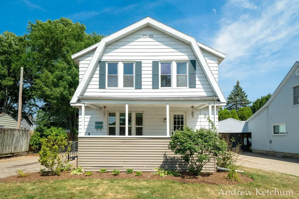 2402 Lamar Avenue SW Wyoming City MI 49519