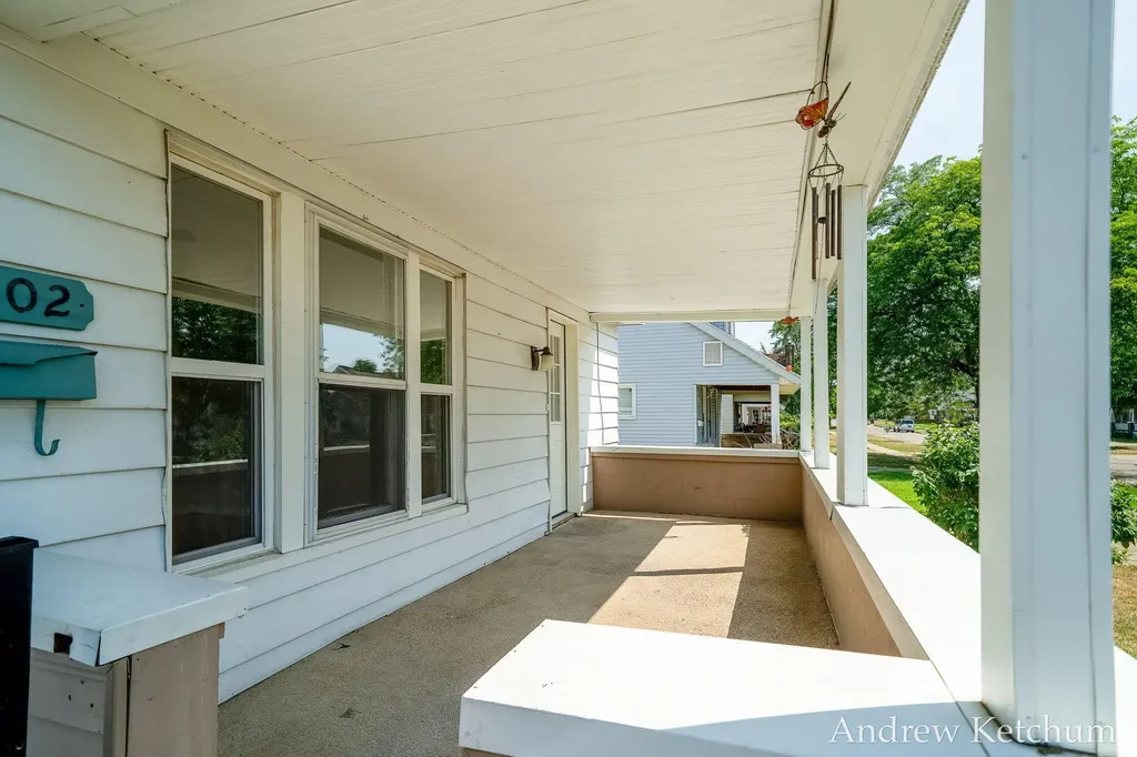 2402 Lamar Avenue SW Wyoming City MI 49519